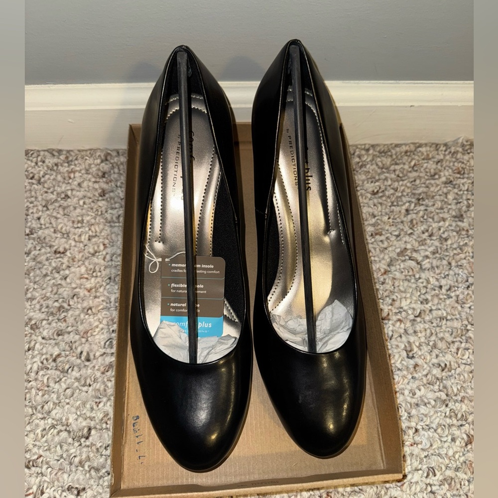 Comfort Plus by Predictions Black Classic Heels